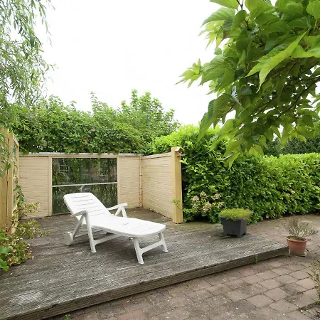 Hotel In With Fenced 3*